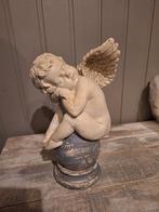 Brocant- Engel zittend op n bol, Ophalen of Verzenden