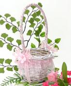 Zeer mooie witte rieten strooimandje met roze versiering., Ophalen of Verzenden, Nieuw, Feestartikel, Abraham of Sarah