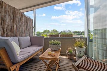 Houten tuinstoelen opklapbaar (2 stuks) beschikbaar voor biedingen