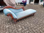 Antieke sofa in een goede staat, Huis en Inrichting, Banken | Sofa's en Chaises Longues, Ophalen, Zo goed als nieuw, 75 tot 100 cm