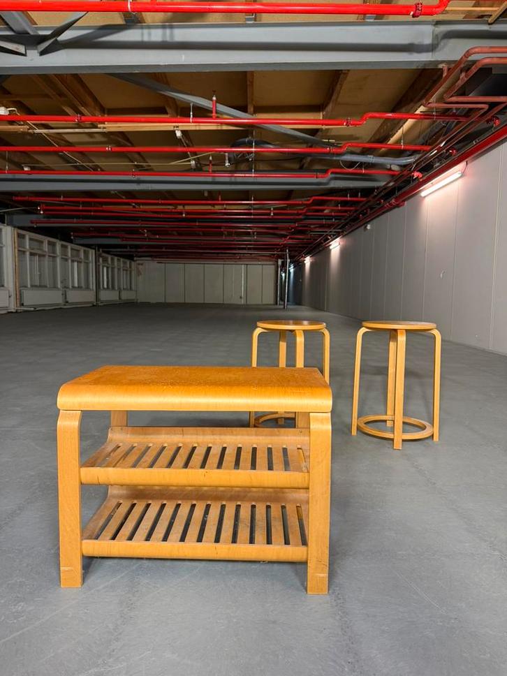 Vintage Ikea -Richard  Clarck - bentwood tafel, Huis en Inrichting, Tafels | Salontafels, Zo goed als nieuw, Minder dan 50 cm