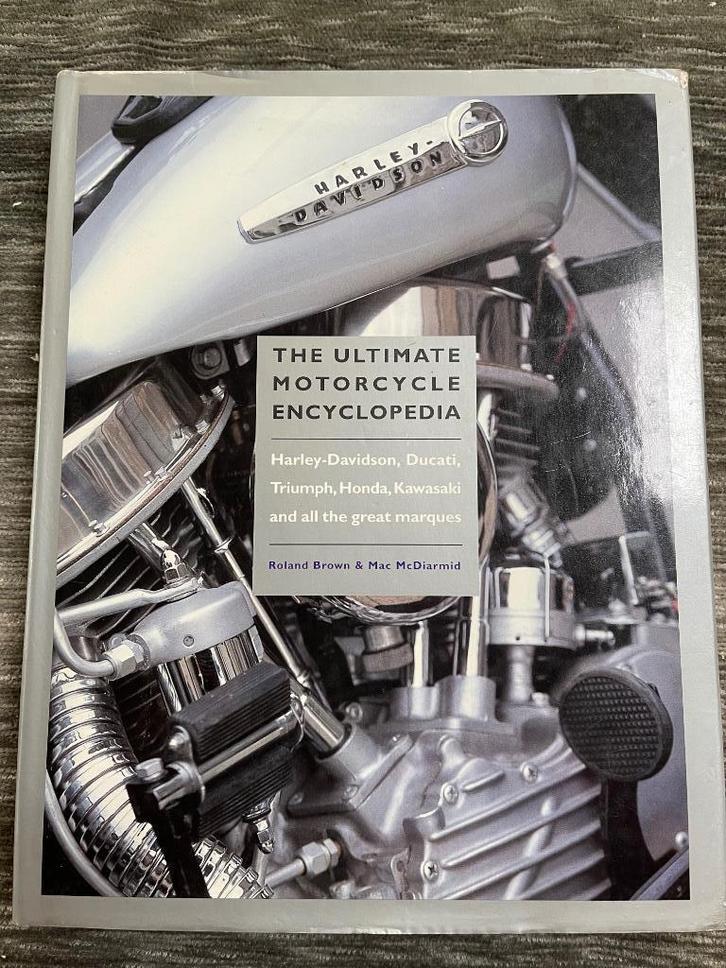 The ultimate Motorcycle Encyclopedia mt veel Harley Davidson, Boeken, Motoren, Zo goed als nieuw, Merk of Model, Ophalen of Verzenden