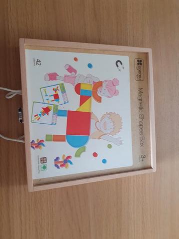 houten magneet puzzel vanaf 3 jaar beschikbaar voor biedingen