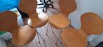 4 Beukenhouten Vlinderstoelen - Stapelbaar, Huis en Inrichting, Stoelen, Ophalen, Gebruikt, Bruin, Vier