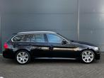 BMW 3-serie Touring 320i Luxury Line M-SPORT ALCANTARA NAVI, Euro 5, Achterwielaandrijving, Zwart, 4 cilinders