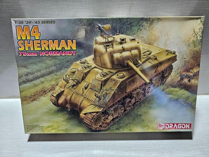 Dragon M4 Sherman modelbouwtank, Hobby en Vrije tijd, Modelbouw | Auto's en Voertuigen, Zo goed als nieuw, Tank, 1:32 tot 1:50