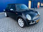 Mini 1.6 16V ONE 2003 Zwart, Auto's, Mini, Voorwielaandrijving, 4 cilinders, 4 stoelen, Radio