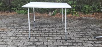 Campingtafel (Inklapbaar) beschikbaar voor biedingen