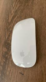 Magic mouse 2, Computers en Software, Muizen, Ophalen of Verzenden, Zo goed als nieuw