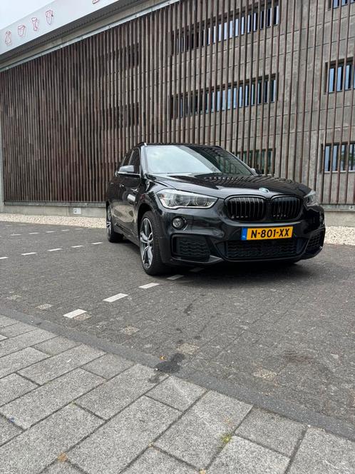 BMW X1 Sdrive20i 192pk Aut 2018 Zwart, Auto's, BMW, Particulier, X1, Benzine, SUV of Terreinwagen, Automaat, Geïmporteerd, Zwart