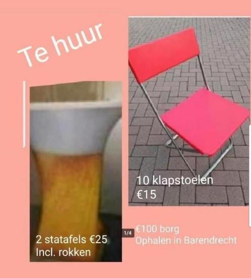 10 gezellige rode klapstoelen en 2 statafels te huur, Hobby en Vrije tijd, Feestartikelen | Verhuur, Zo goed als nieuw, Geboorte of Huwelijk