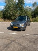 Nissan Micra 1.4 55KW 3D 2002 Grijs, Voorwielaandrijving, 750 kg, 4 cilinders, 840 kg