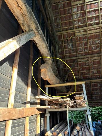 1 oud eiken balk 0,3x0,3x3 meter beschikbaar voor biedingen
