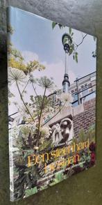 Een steenhard bestaan (muurbegroeiing Utrechtse grachten), Verzenden, Zo goed als nieuw, Bloemen, Planten en Bomen