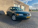 Volkswagen Passat 1.6 74KW 1997 Groen Lees beschrijving!!, Auto's, Volkswagen, Origineel Nederlands, Te koop, Elektrische ramen