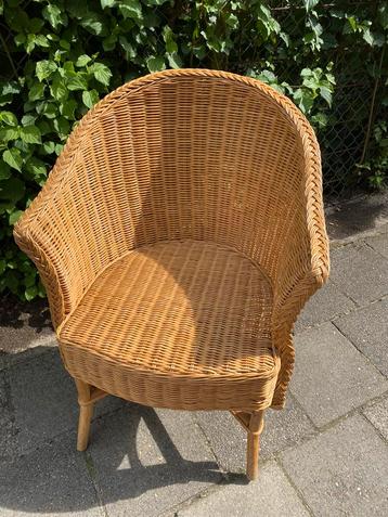 Rieten / Rotan stoel beschikbaar voor biedingen