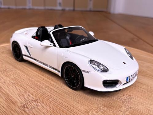 Porsche Boxster Spyder 987 wit 1:18 GT Spirit GT017B in doos, Hobby en Vrije tijd, Modelauto's | 1:18, Nieuw, Auto, Overige merken