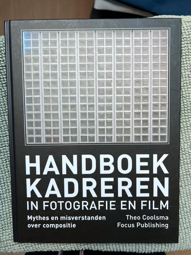 Theo Coolsma - Handboek Kadreren in Fotografie en Film, Boeken, Hobby en Vrije tijd, Zo goed als nieuw, Fotograferen en Filmen