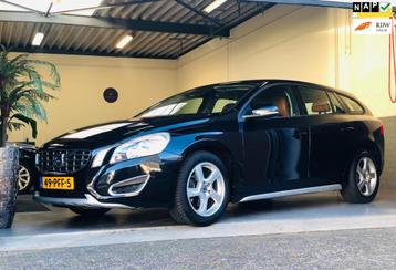 Volvo V60 1.6 Ocean Race/TOPSTAAT/VOL LEER/NAVI beschikbaar voor biedingen