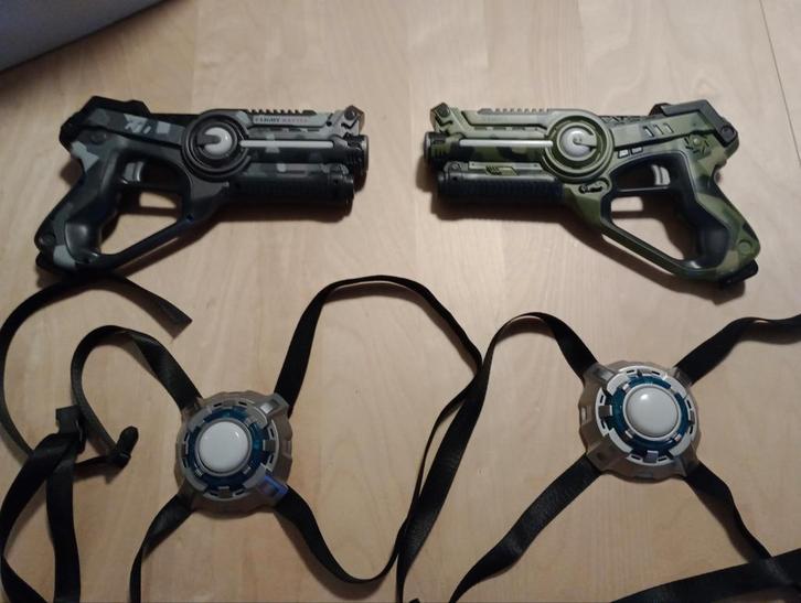 Lasergame set - 2 pistolen + 2 ontvangers, Kinderen en Baby's, Speelgoed | Buiten | Actiespeelgoed, Ophalen of Verzenden