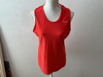 Nike dry fit top L rood beschikbaar voor biedingen