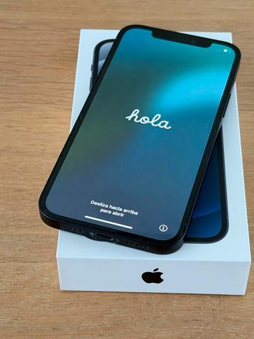 iPhone 12 - 128GB - Zwart  - In Keurige Staat beschikbaar voor biedingen