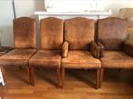 Vier leren stoelen gratis, Ophalen