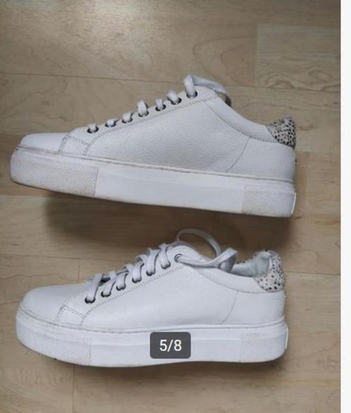 NIEUW!! Maruti wit leren damessneakers VAN 120 VOOR 45 EURO, Kleding | Dames, Schoenen, Nieuw, Sneakers of Gympen, Wit, Verzenden
