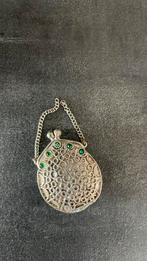 Medaillon tasje, Sieraden, Tassen en Uiterlijk, Antieke sieraden, Ophalen of Verzenden, Overige materialen