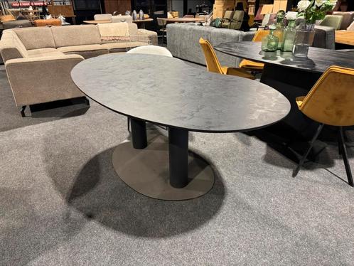 Eettafel organisch black - elke zondag open! #meubelmepper, Huis en Inrichting, Tafels | Salontafels, Nieuw, Minder dan 50 cm
