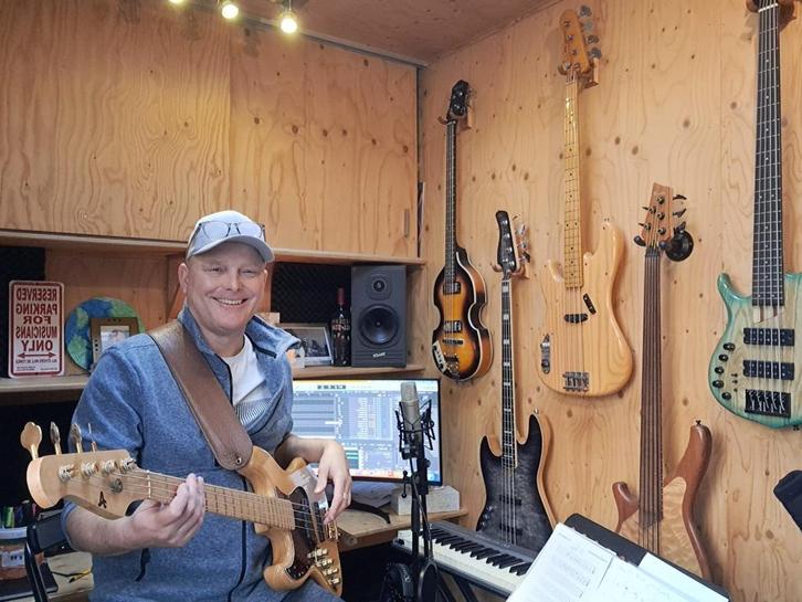 Basgitaarles in Alkmaar/Bergen NH, Diensten en Vakmensen, Muziekles en Zangles, Elektrische instrumenten, Snaarinstrumenten, Tokkelinstrumenten