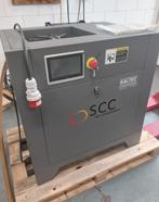 7,5kW Schroefcompressor, 2022, freq. geregeld., Ophalen, 800 liter/min of meer, Zo goed als nieuw, Geluidgedempt