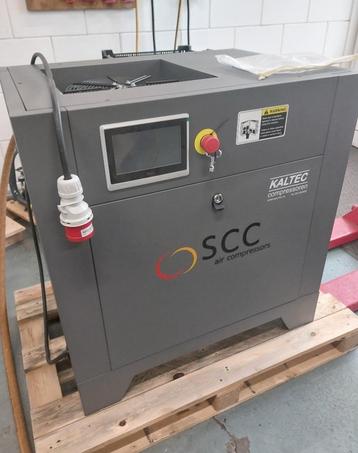 7,5kW Schroefcompressor, 2022, freq. geregeld.  beschikbaar voor biedingen