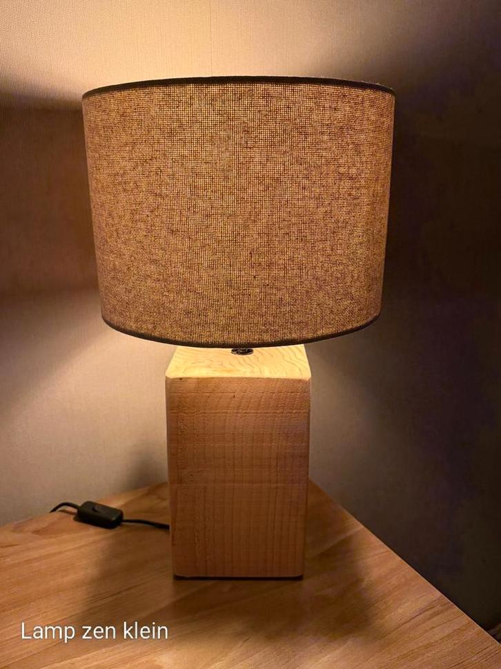 Mooie tafellamp, Huis en Inrichting, Lampen | Lampenkappen, 50 cm of meer, Rond, Ophalen of Verzenden