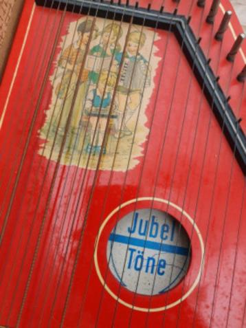 Prachtige jaren 70 Vintage Jubel Tone-citer Duitse citer DDR beschikbaar voor biedingen