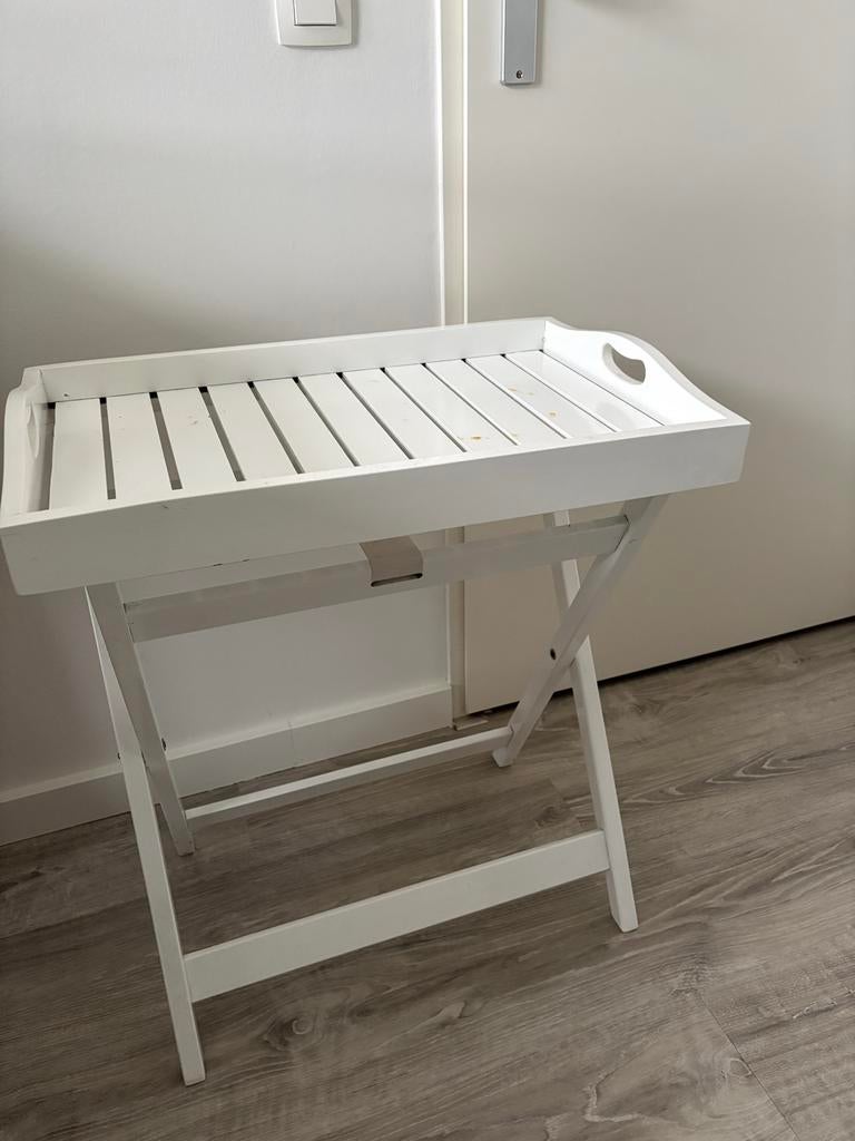 Handige witte butlertray / dienbladtafel, Huis en Inrichting, Tafels | Bijzettafels, Ophalen, Minder dan 45 cm, Minder dan 55 cm