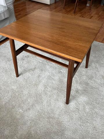 Deens Design Bijzettafel - 53x61x47 cm beschikbaar voor biedingen