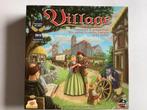 Village, Hobby en Vrije tijd, Gezelschapsspellen | Bordspellen, Een of twee spelers, Ophalen of Verzenden, Zo goed als nieuw