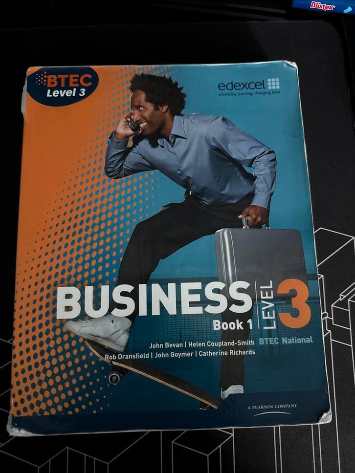 BTEC Business Level 3 - Book 1, Boeken, Schoolboeken, Gelezen, Bedrijfseconomie of M&O, Overige niveaus, Ophalen of Verzenden
