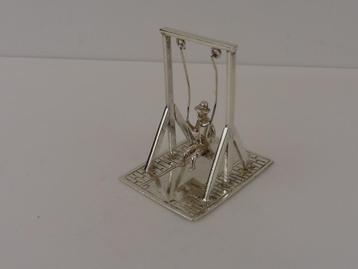 Zilveren miniatuur Schommel                             Z142 beschikbaar voor biedingen