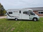 Lmc  camper in topstaat met Frans bed izgst ( 2010 ), Caravans en Kamperen, Ringverwarming, Particulier, L-zit, Half-integraal