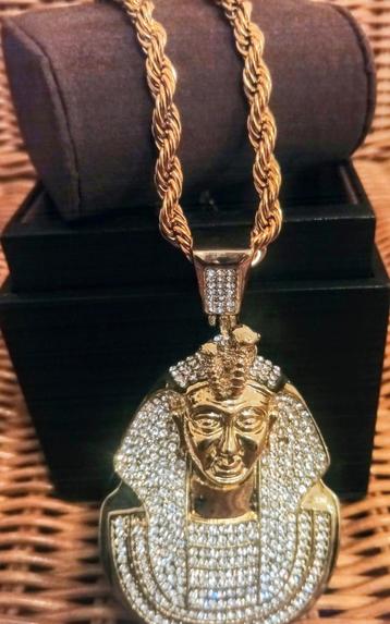 Iced Out Farao Hanger met Rope Chain beschikbaar voor biedingen