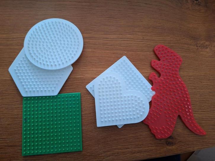 Strijkkralen set met diverse vormen, Hobby en Vrije tijd, Knutselen, Gebruikt, Materiaal, Ophalen of Verzenden