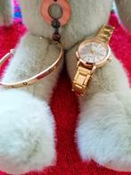 DAMES HORLOGE QUARZ MET EEN ARMBAND MET LOVE EROP (NIEUW)., Overige merken, Overige materialen, Polshorloge, Overige materialen