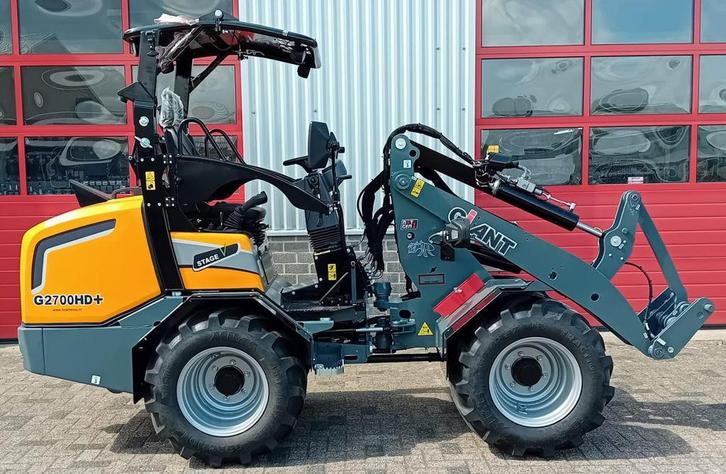 Giant G2700 HD+DEMO, Zakelijke goederen, Machines en Bouw | Kranen en Graafmachines, Graaflaadcombinatie