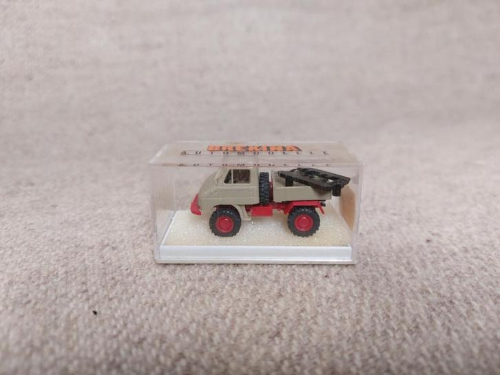 Brekina 1:87 UNIMOG 411 beige Nieuw in OVP box H0, Hobby en Vrije tijd, Modelauto's | 1:87, Nieuw, Bus of Vrachtwagen, Brekina
