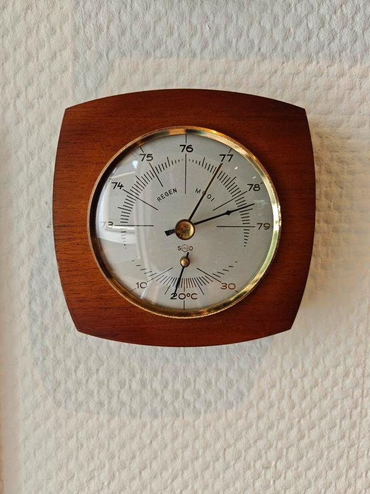 Vintage Barometer in houten behuizing, Audio, Tv en Foto, Weerstations en Barometers, Gebruikt, Barometer, Ophalen of Verzenden