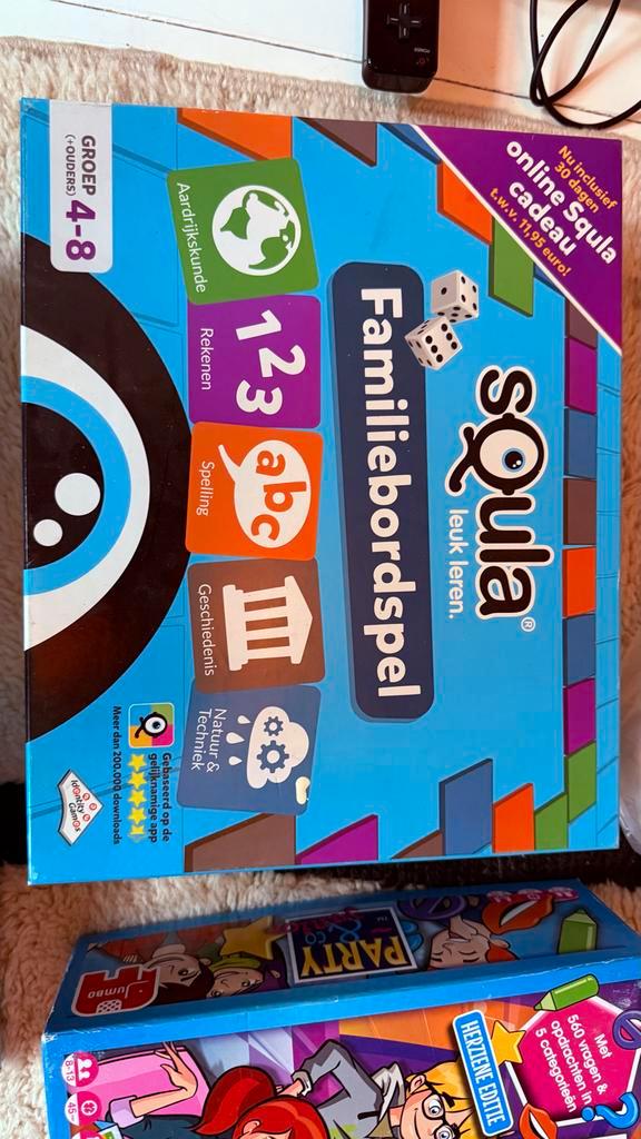 Squla Familie Bordspel - Leerzaam en Leuk!, Hobby en Vrije tijd, Gezelschapsspellen | Bordspellen, Zo goed als nieuw, Drie of vier spelers