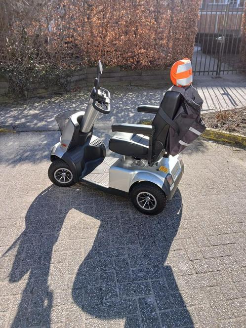 Scootmobiel merk: Afikim en type: Breeze C4, zilvergrijs, Diversen, Brommobielen en Scootmobielen, Zo goed als nieuw, Afikim, 46 km of meer