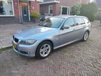 BMW 3-Serie 2.0 318 I Touring 2010 Blauw Xenon Trekhaak, Auto's, Zwart, Blauw, Origineel Nederlands, Stationwagon